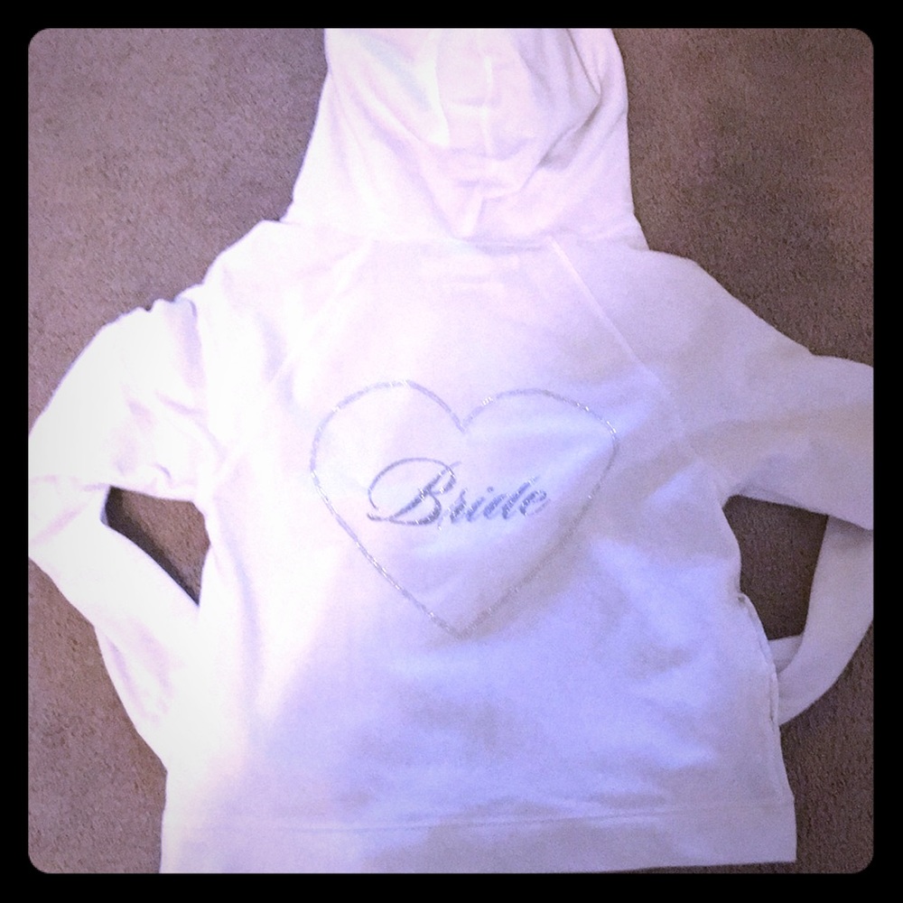 Bride 👰 Zip up!
